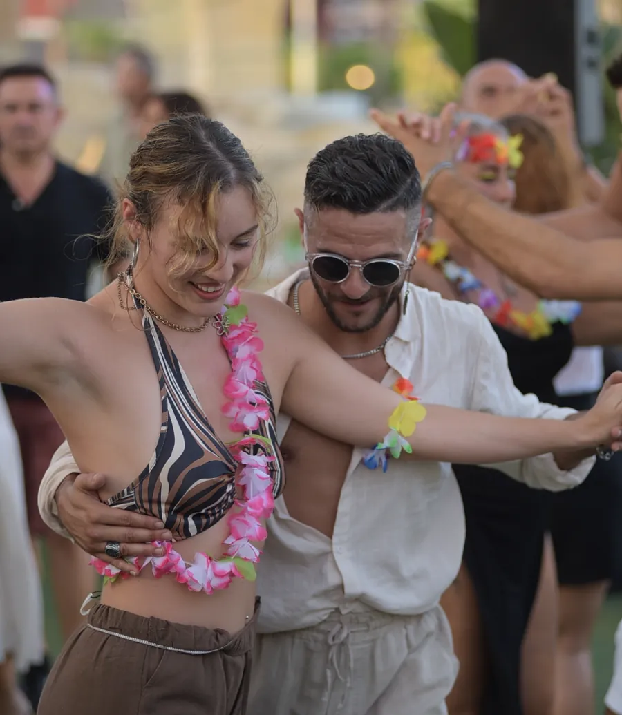 Fase social del Método Bachatearte, bailar en social en Málaga